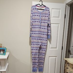 Gander Mountain GuideSeries Red and Blue Patterned Apparel